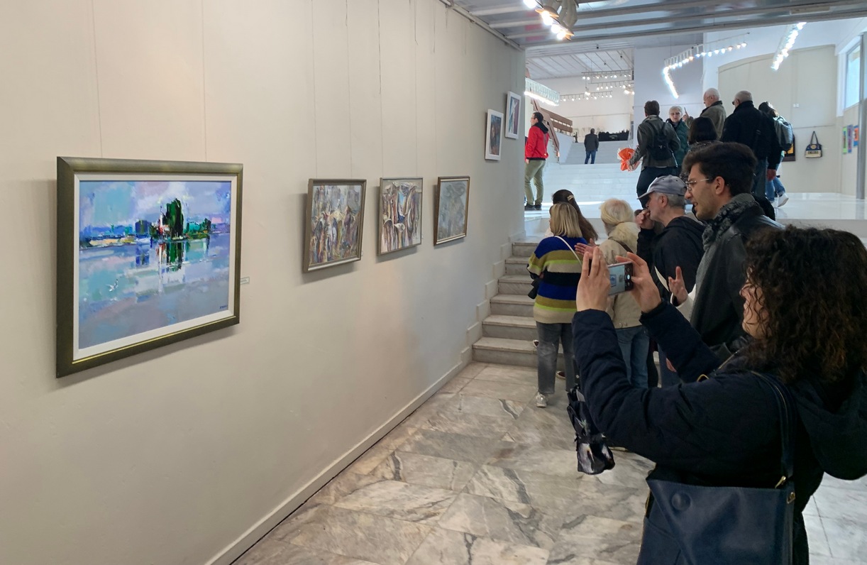 Откриха Пролетен салон 2023 на плевенските художници/СНИМКИ/